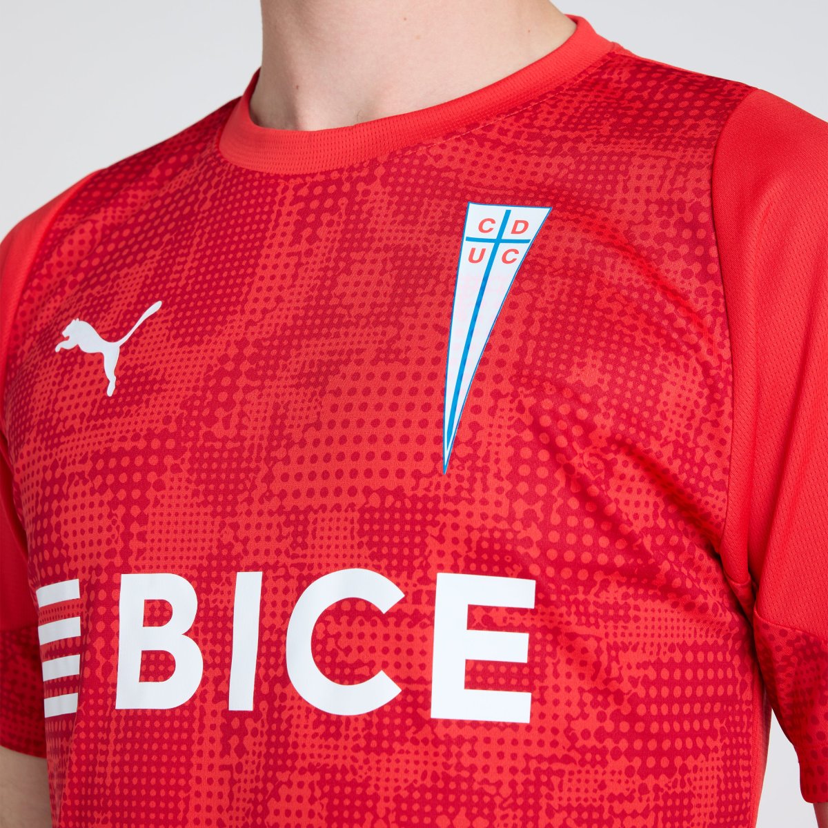 Camiseta Puma Universidad Católica Entrenamiento RJ-AZ 2026 Adulto - Imagen 6