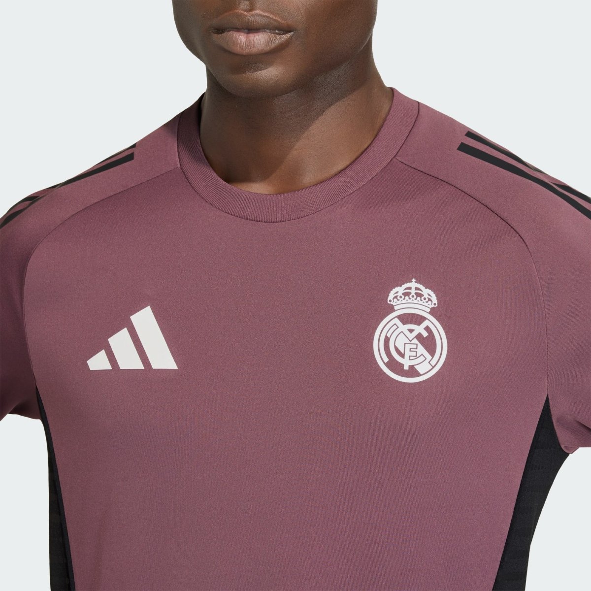 Camiseta Adidas Real Madrid Entrenamiento Burdeo Adulto - Imagen 6