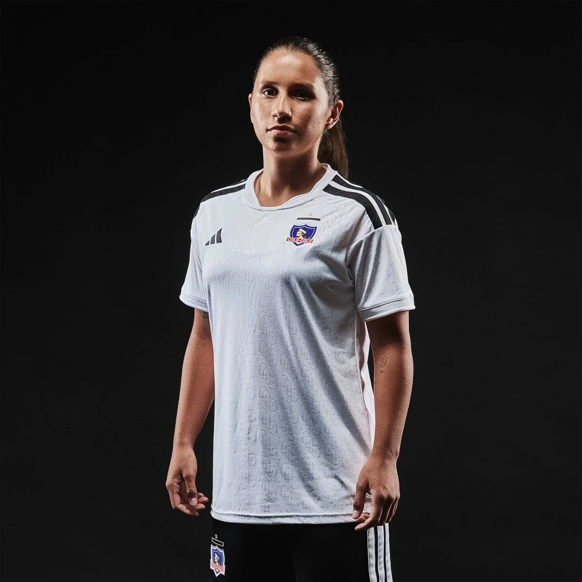Camiseta Adidas Colo Colo Local 2026 Mujer - Imagen 9
