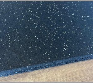 LOSETA KRONOS 1000X1000X20MM EPDM CON MOTEADO BLANCO