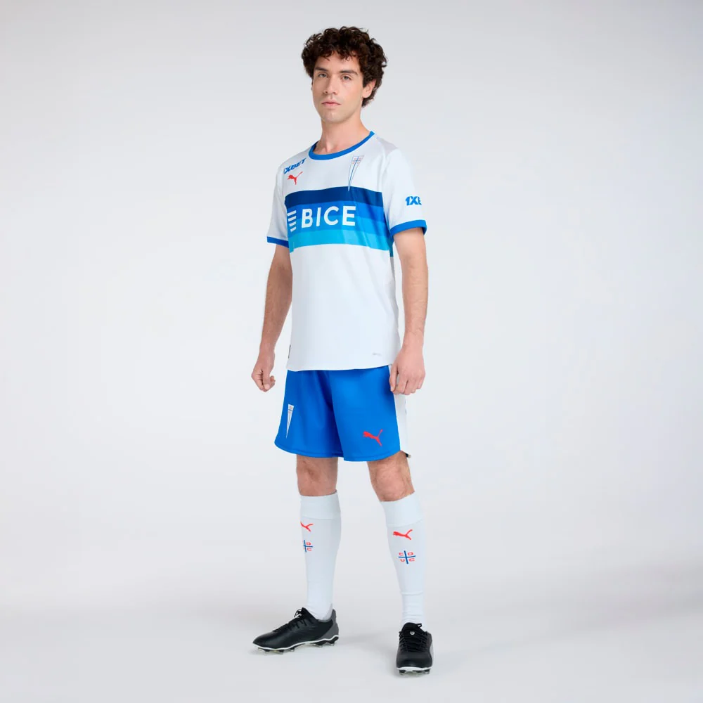 Camiseta Puma Universidad Católica Local 2026 Sponsor Adulto - Imagen 4